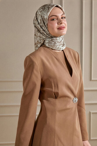 Kahve Zambak Desen Natural Eşarp