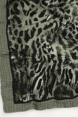 Kül Leopar Desenli Müslin Şal (1)