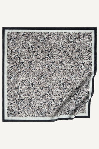 Siyah-Beyaz Etnik Desen Kristal Eşarp (1)