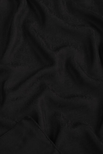 Siyah Piramit Monogram Desen Mercan Şal (1)